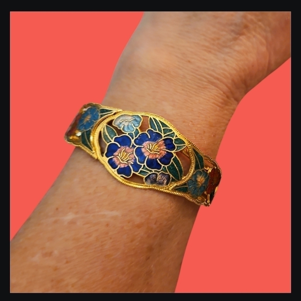 VTG Blue Floral Cloisonne Hinged Bracelet